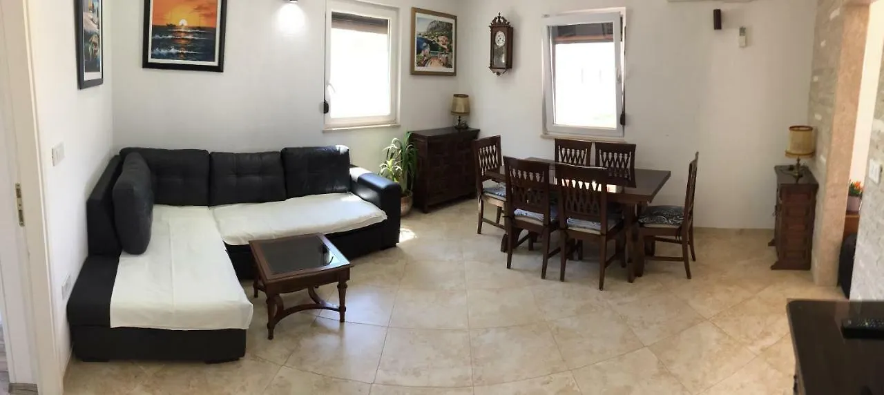 Villa Помер